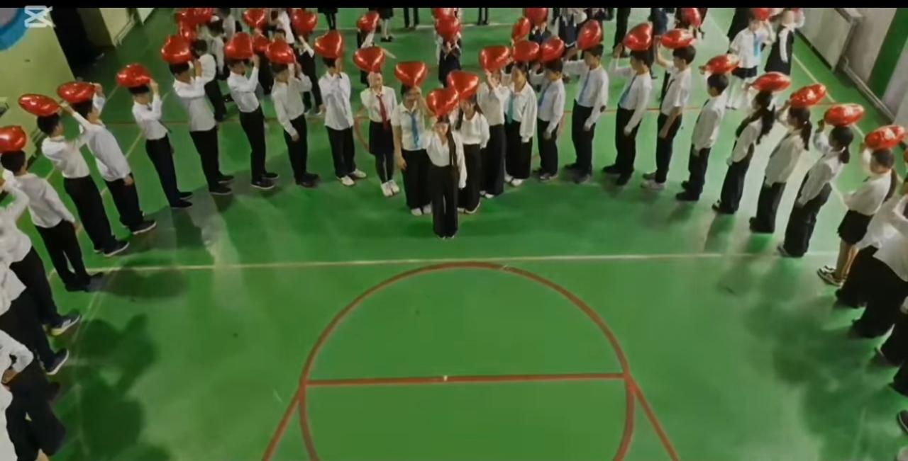 Мұғалім-мектептің жүрегі!